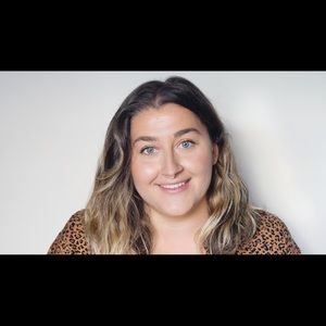 Meet your Posher, Jackie-deane